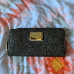 Michael Kors wallet